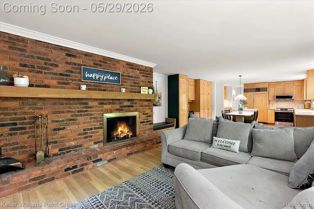 5795 Thorny Ash Road Oakland Charter Township MI 48306