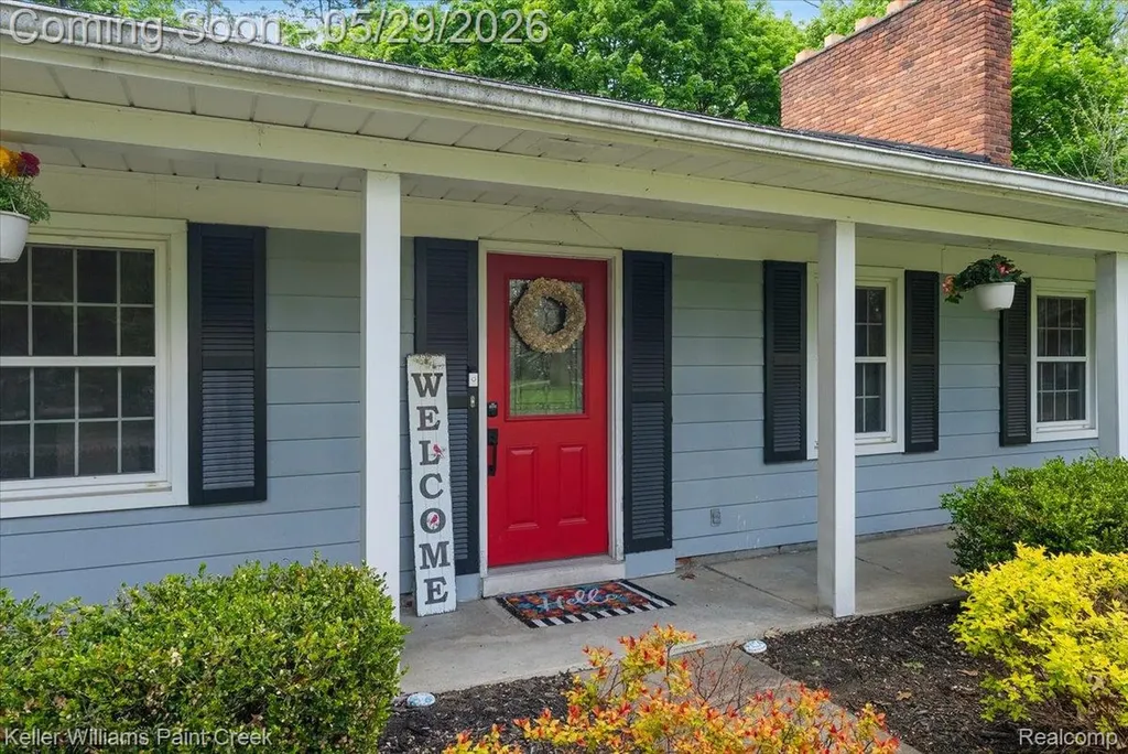 5795 Thorny Ash Road Oakland Charter Township MI 48306