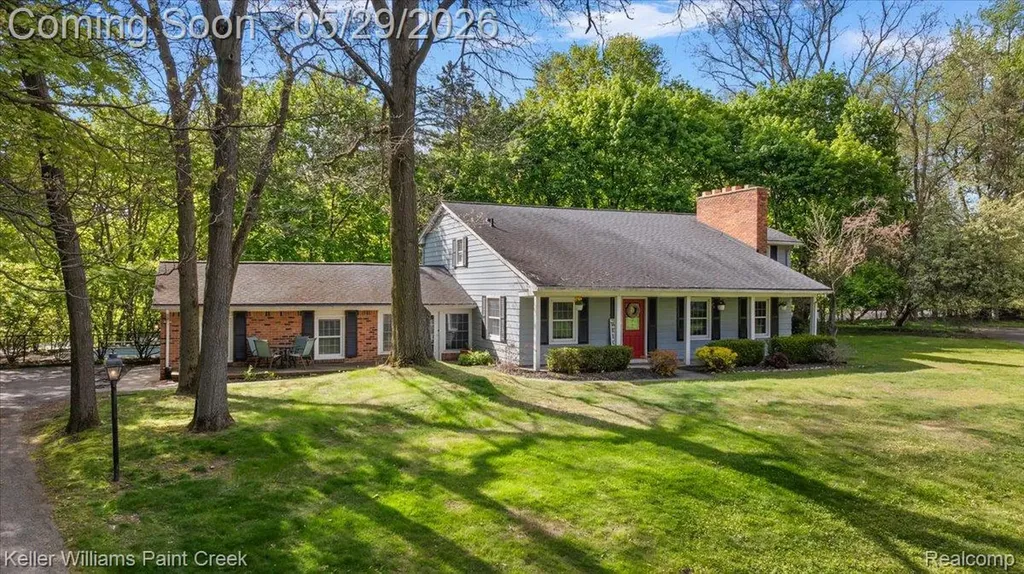 5795 Thorny Ash Road Oakland Charter Township MI 48306