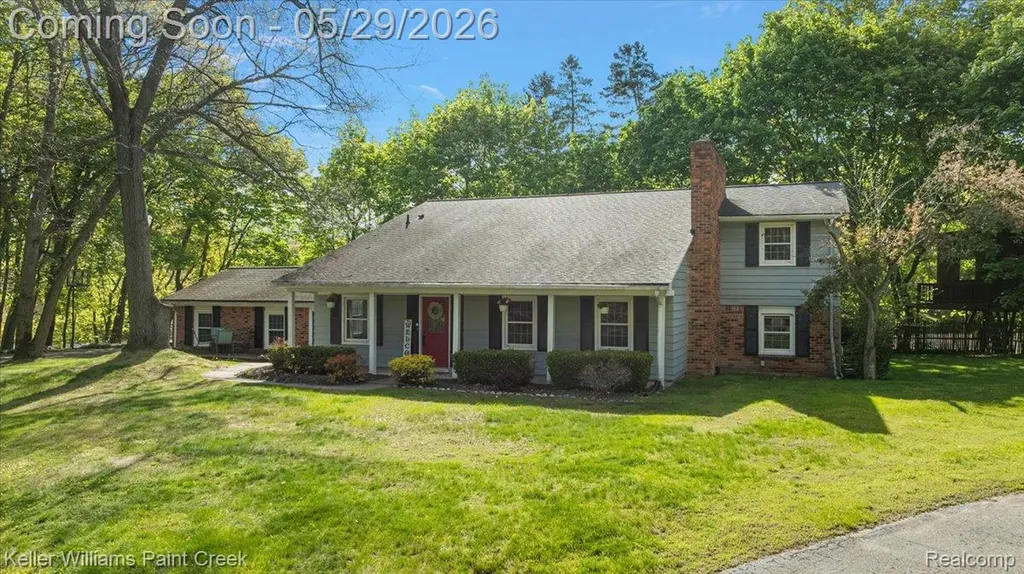 5795 Thorny Ash Road Oakland Charter Township MI 48306