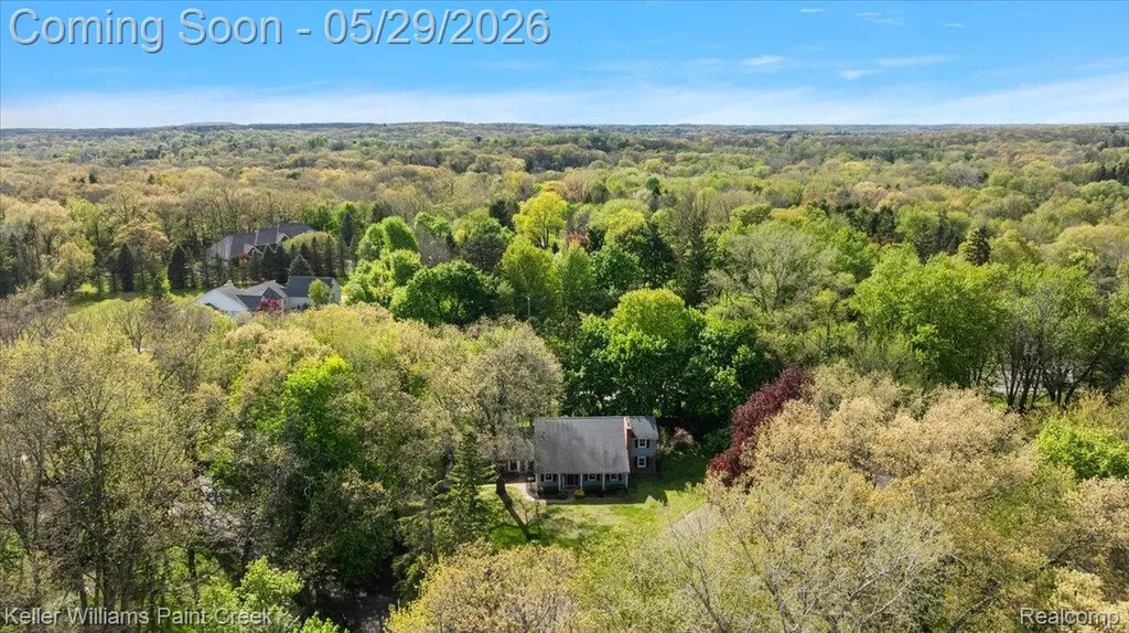 5795 Thorny Ash Road Oakland Charter Township MI 48306