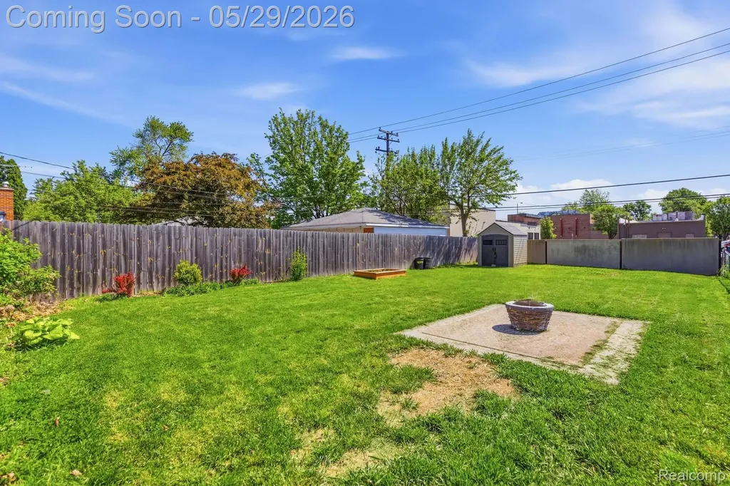 27904 Glenwood Street St. Clair Shores City MI 48081