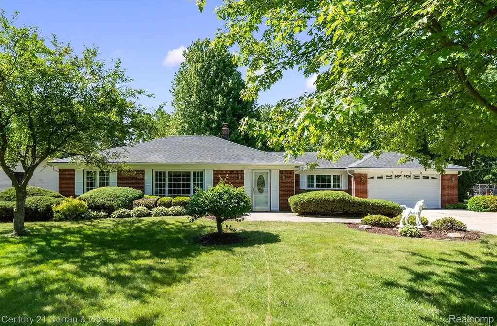 1720 Willowood Road Rochester Hills City MI 48307