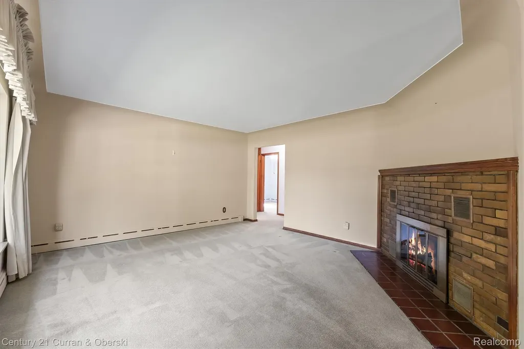 1720 Willowood Road Rochester Hills City MI 48307