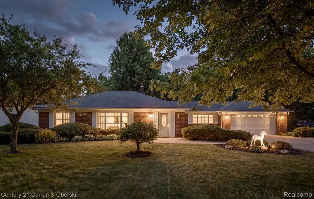 1720 Willowood Road Rochester Hills City MI 48307