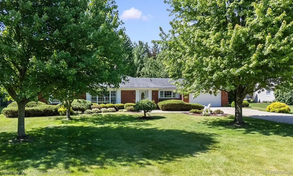 1720 Willowood Road Rochester Hills City MI 48307