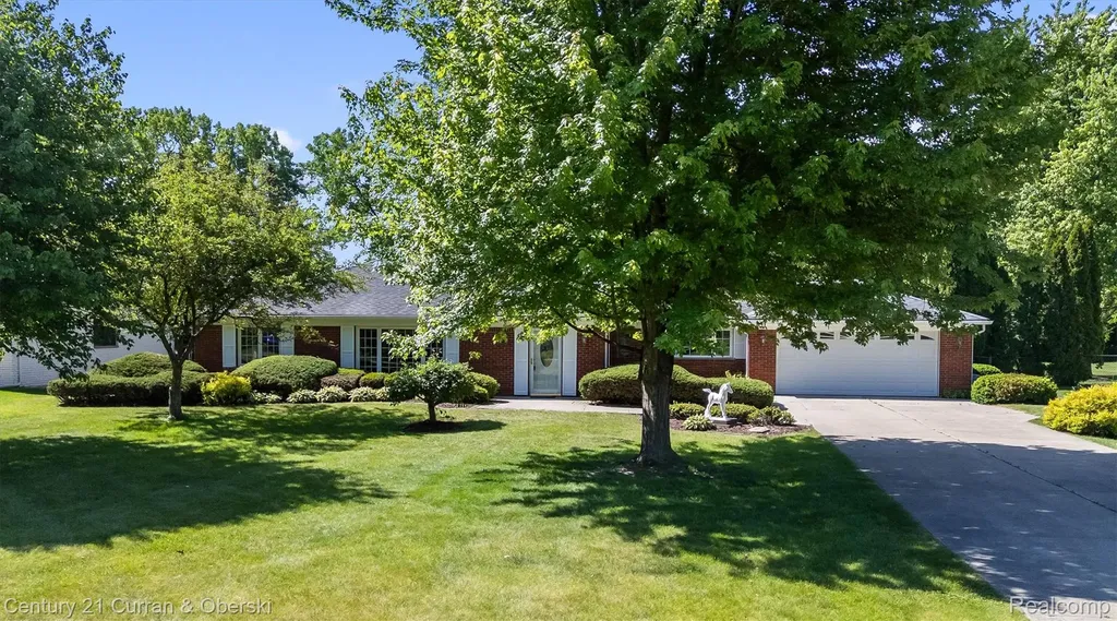 1720 Willowood Road Rochester Hills City MI 48307