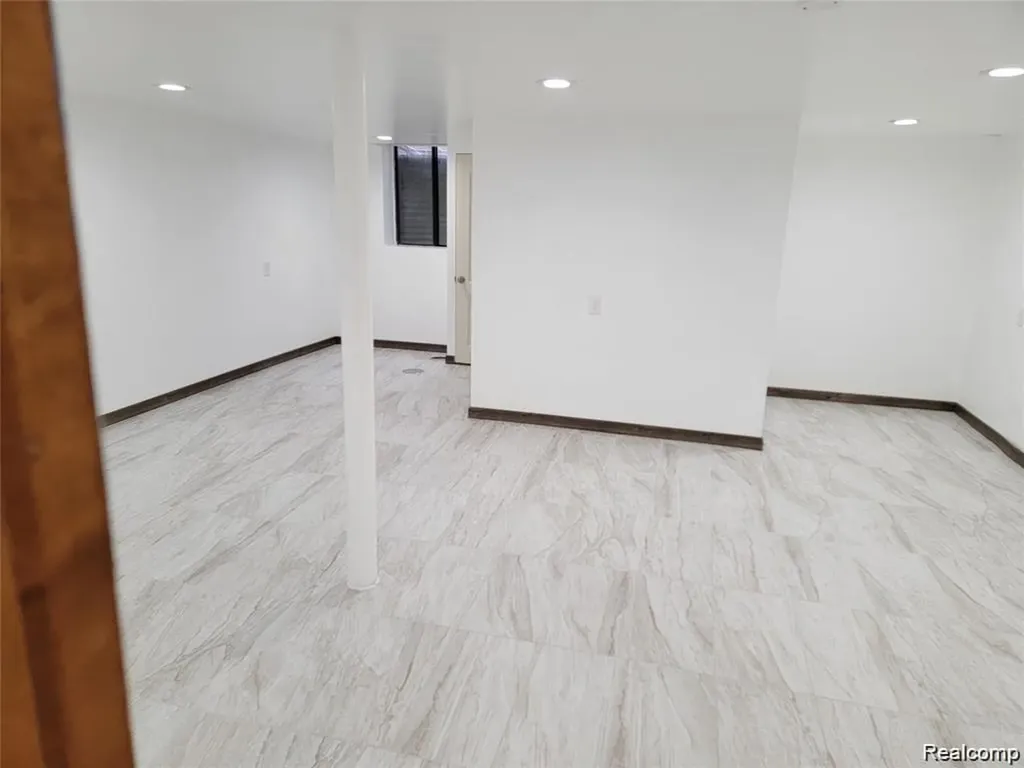 13 Timberlane Court Dearborn City MI 48126