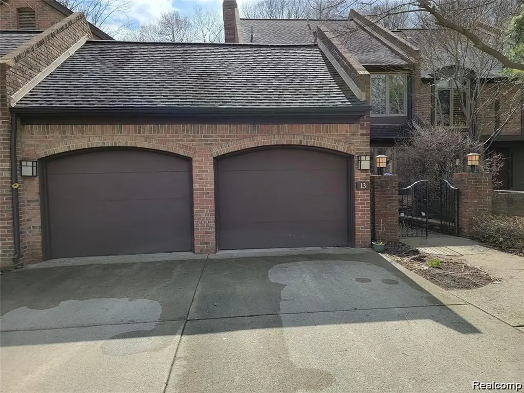 13 Timberlane Court Dearborn City MI 48126