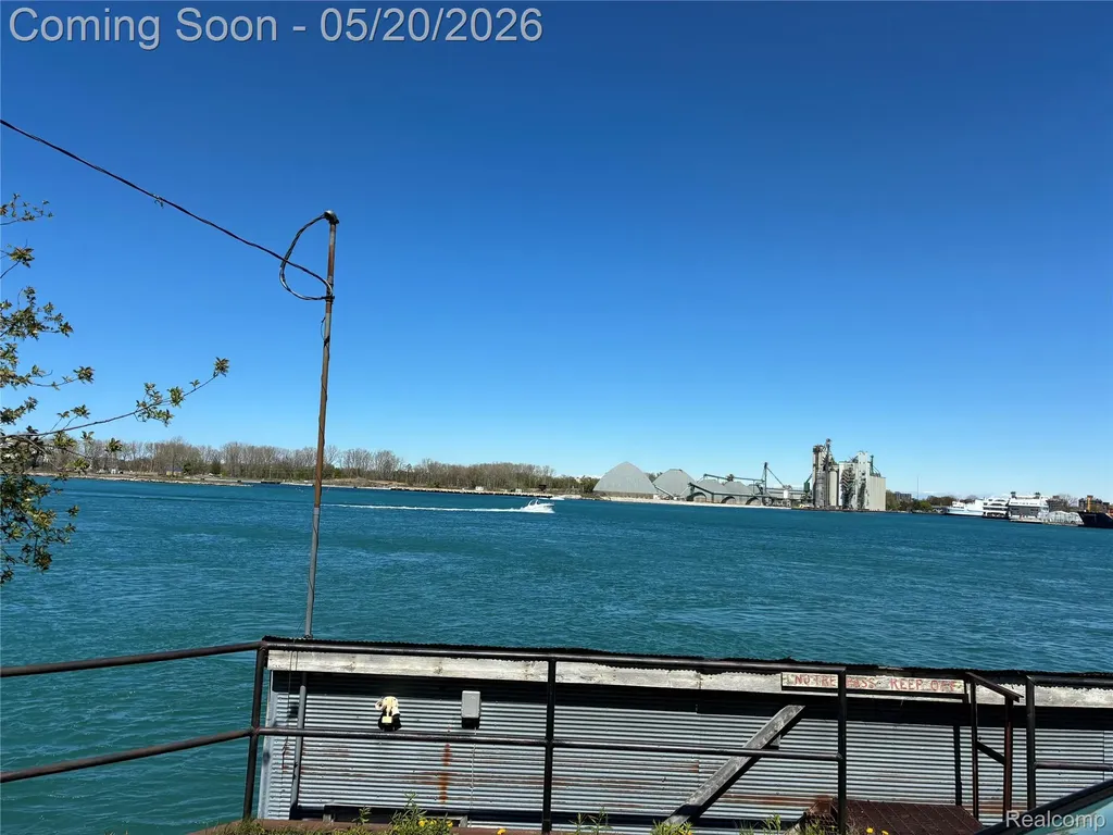 804 Merchant Street Port Huron City MI 48060