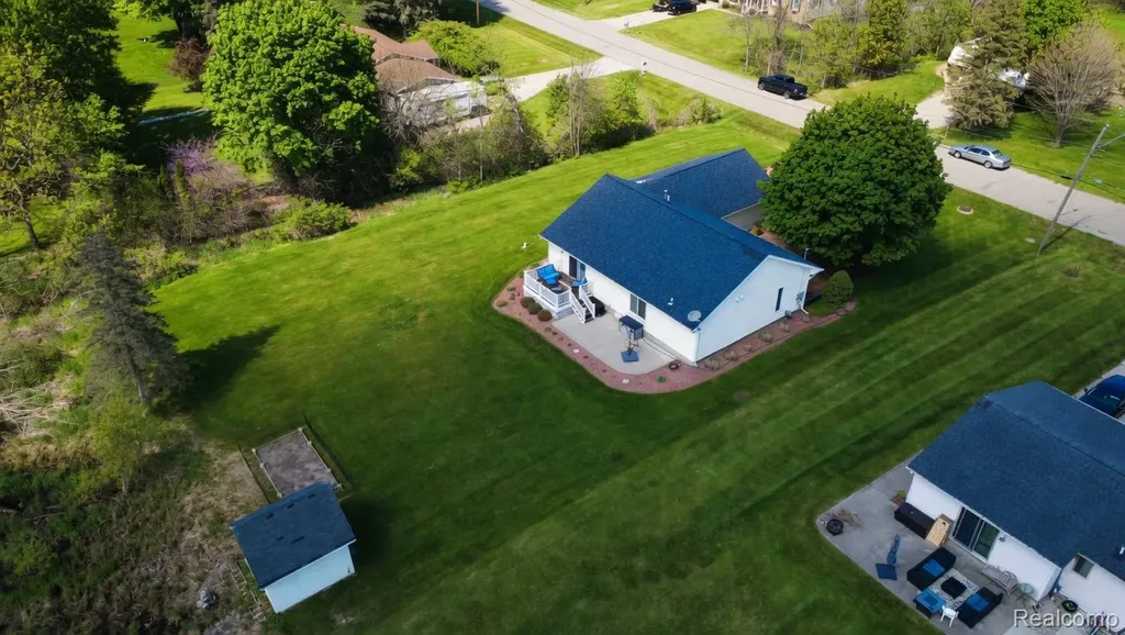 8336 Rondale Drive Grand Blanc Charter Township MI 48439