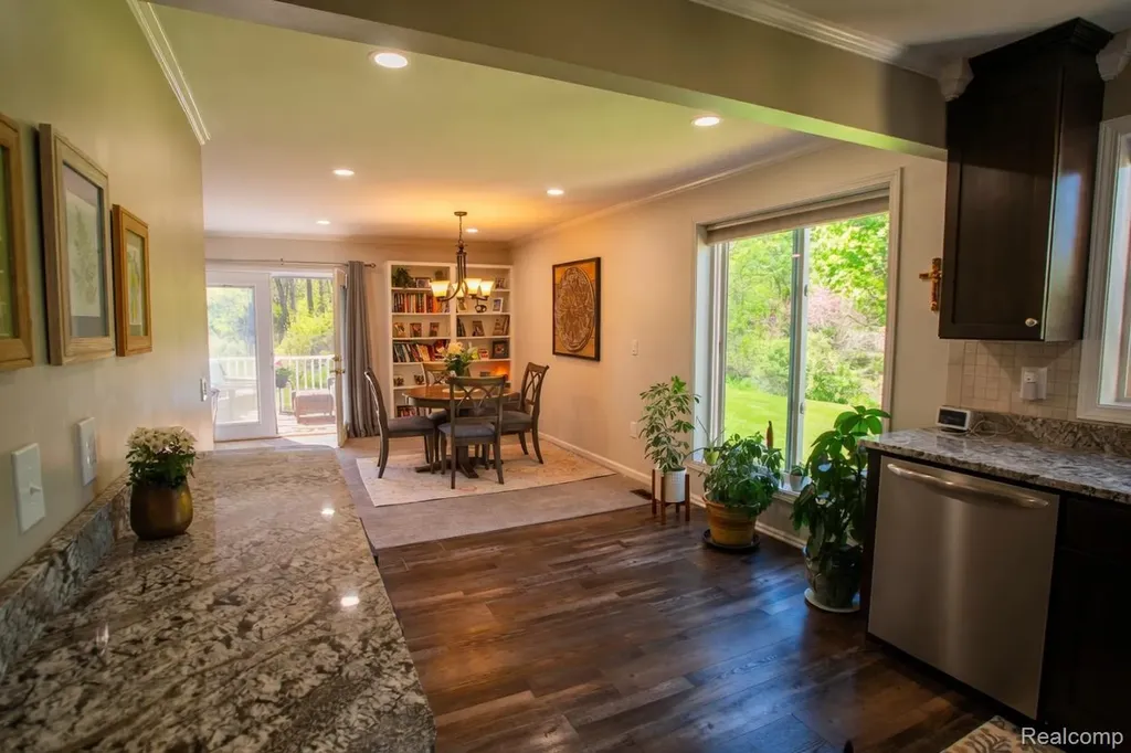 8336 Rondale Drive Grand Blanc Charter Township MI 48439