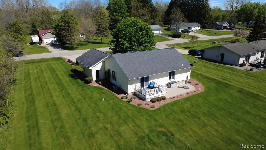 8336 Rondale Drive Grand Blanc Charter Township MI 48439