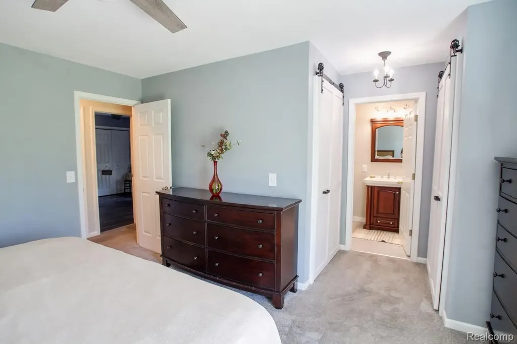 8336 Rondale Drive Grand Blanc Charter Township MI 48439