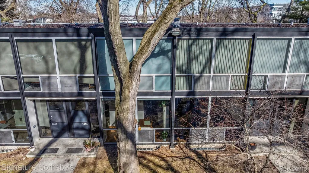 1400 Joliet Place Detroit City MI 48207