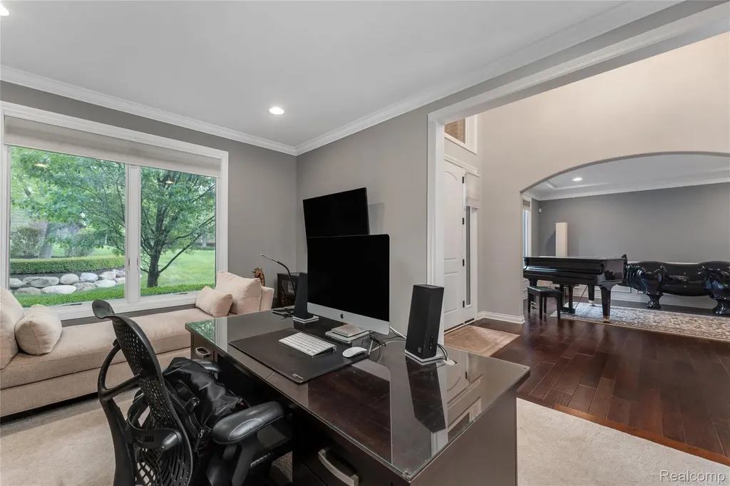 2761 Plum Creek Drive Oakland Charter Township MI 48363