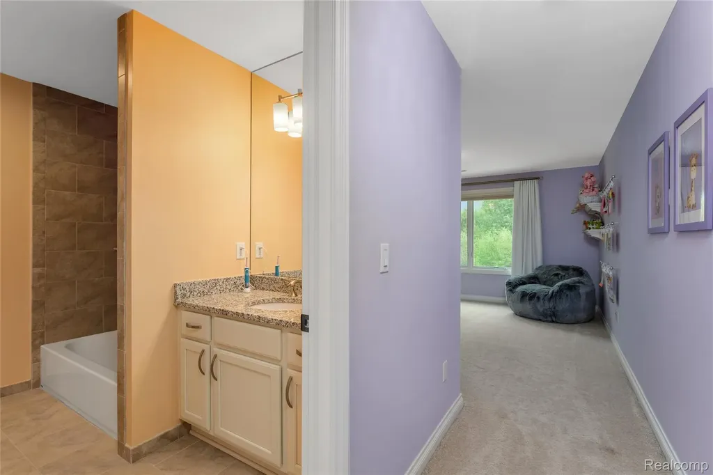 2761 Plum Creek Drive Oakland Charter Township MI 48363