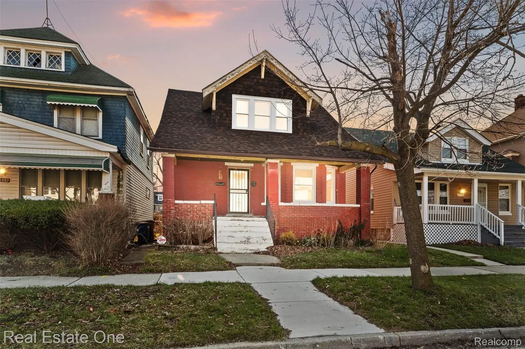 2965 Fischer Street Detroit City MI 48214