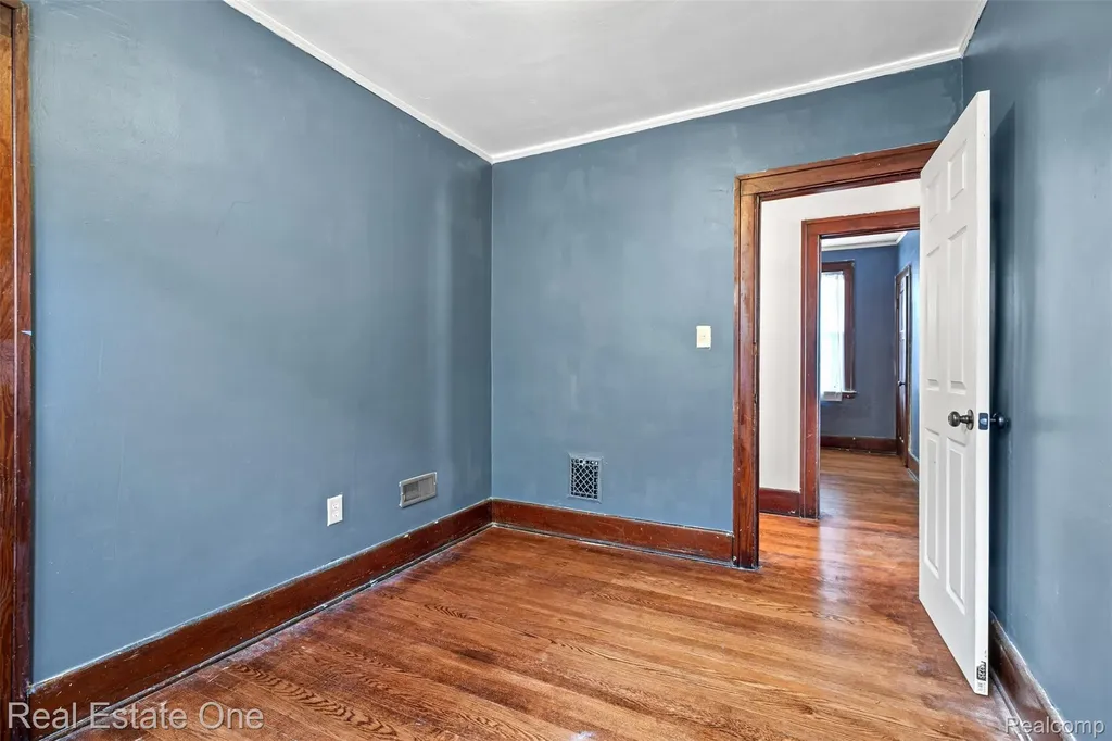 2965 Fischer Street Detroit City MI 48214