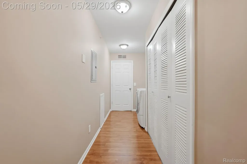 2287 Leighton Drive Shelby Charter Township MI 48317