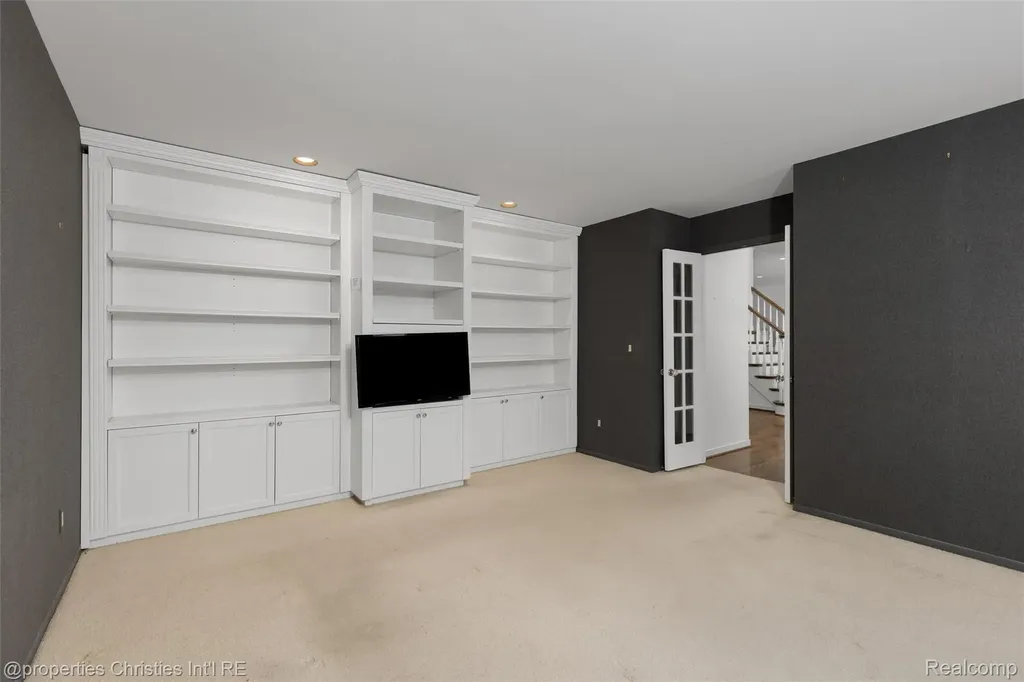 4768 Wendrick Drive West Bloomfield Charter Township MI 48323