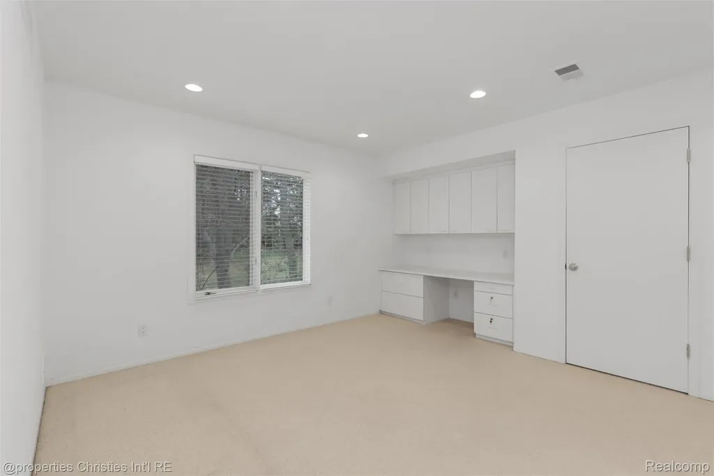 4768 Wendrick Drive West Bloomfield Charter Township MI 48323