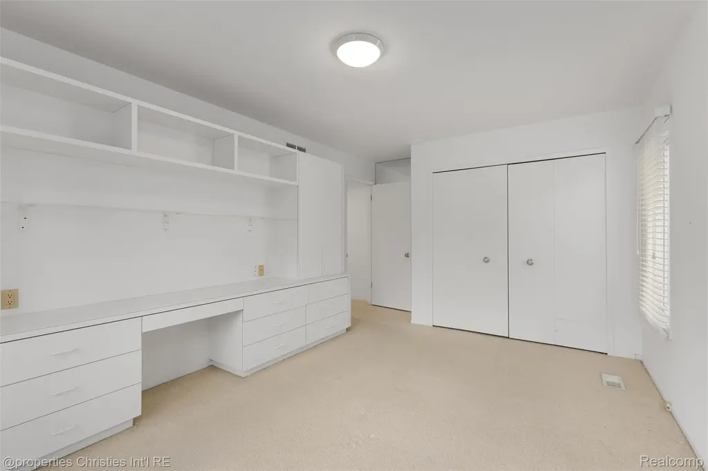 4768 Wendrick Drive West Bloomfield Charter Township MI 48323