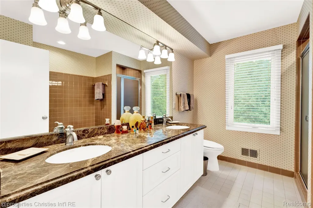 4768 Wendrick Drive West Bloomfield Charter Township MI 48323