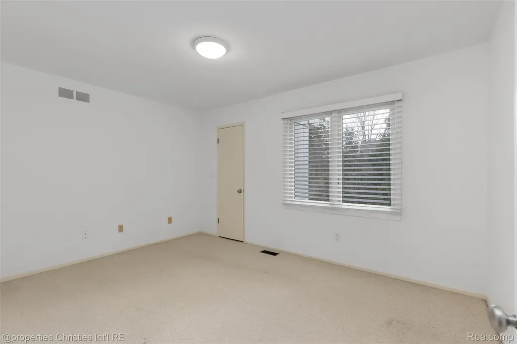 4768 Wendrick Drive West Bloomfield Charter Township MI 48323