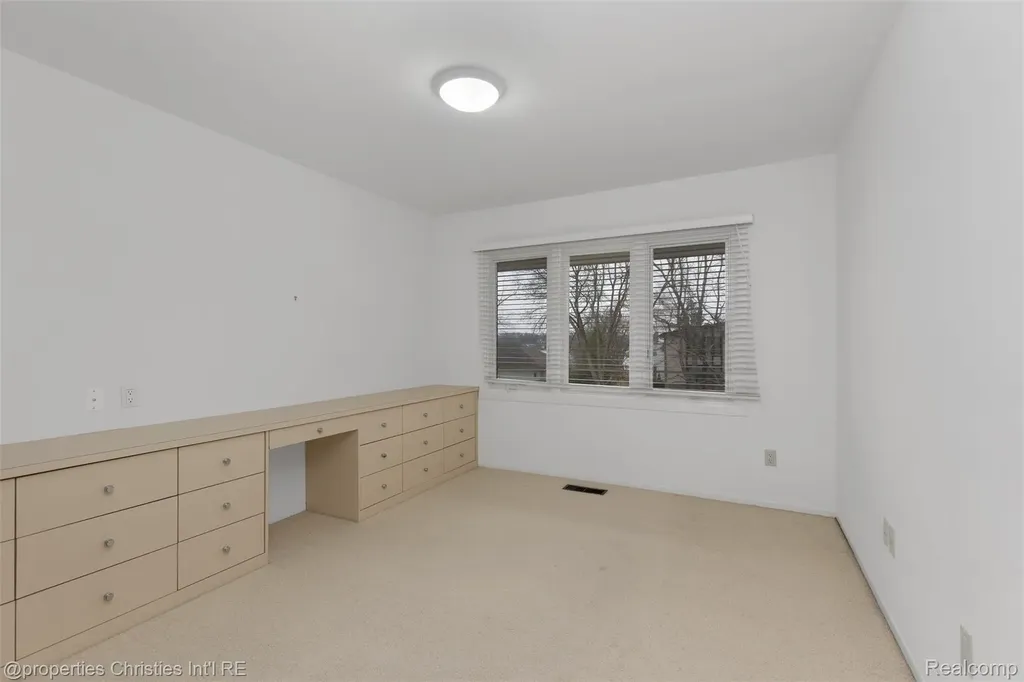 4768 Wendrick Drive West Bloomfield Charter Township MI 48323