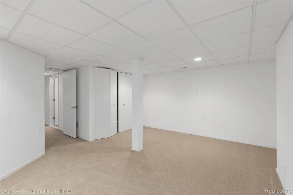 4768 Wendrick Drive West Bloomfield Charter Township MI 48323