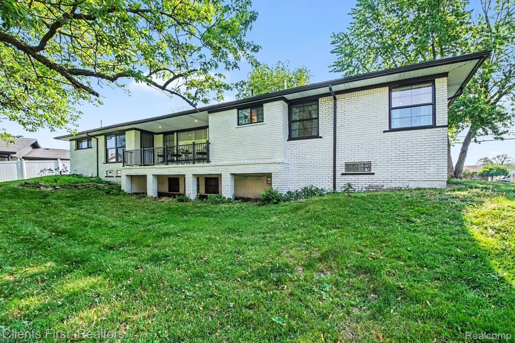 27531 Bell Road Southfield City MI 48034