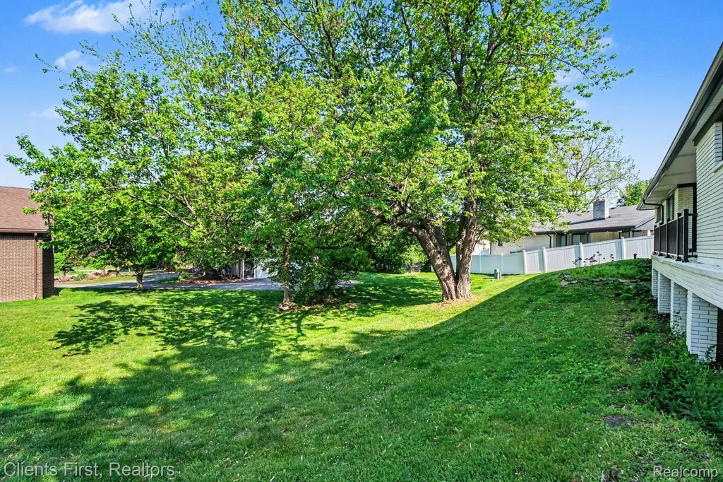 27531 Bell Road Southfield City MI 48034