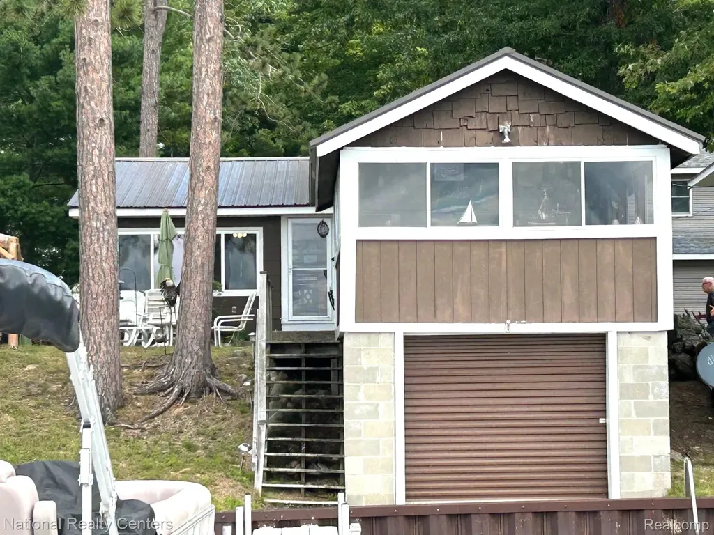 4951 Kokosing Road Plainfield Township MI 48739