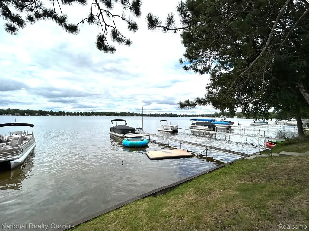 4951 Kokosing Road Plainfield Township MI 48739