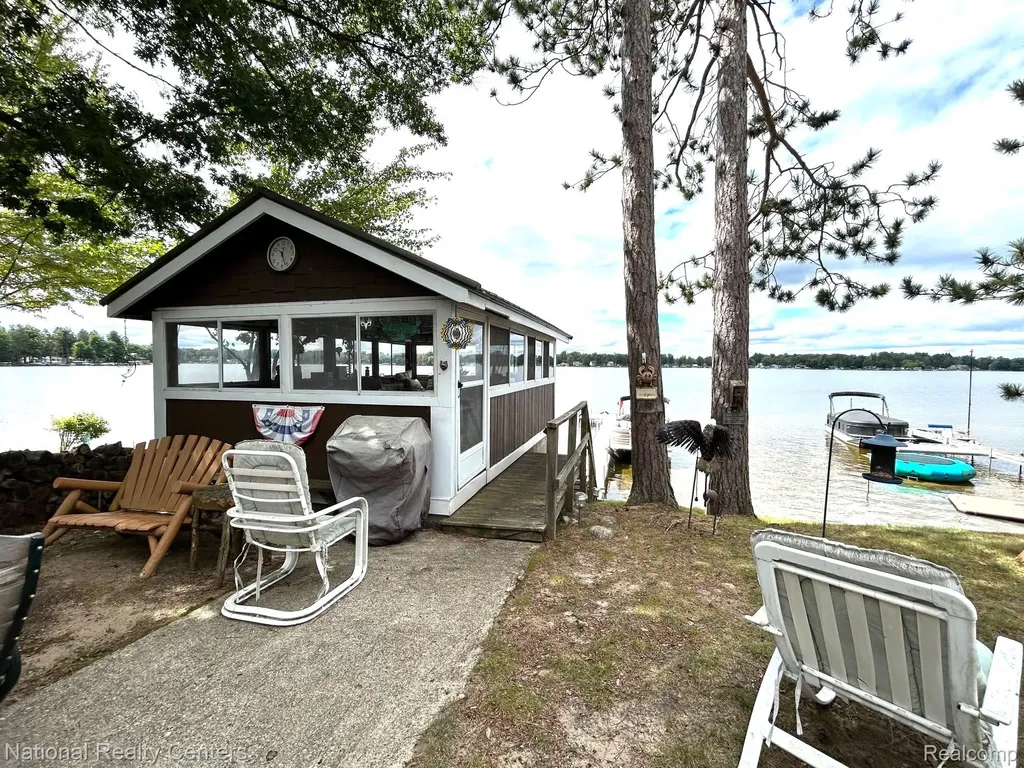 4951 Kokosing Road Plainfield Township MI 48739