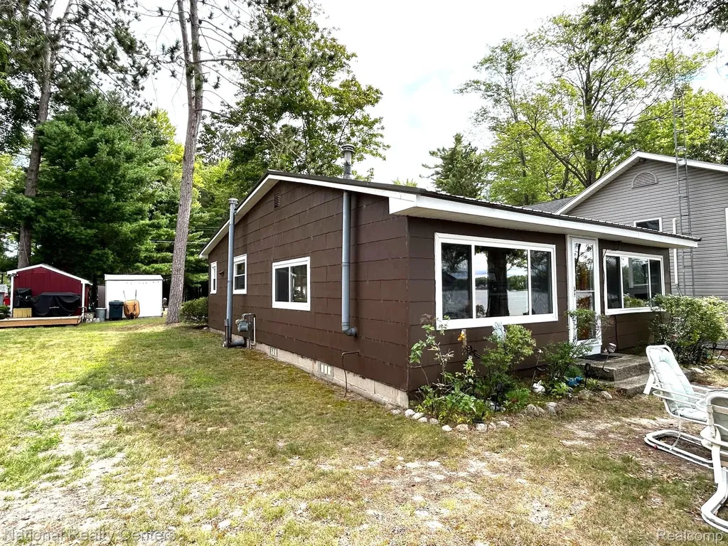4951 Kokosing Road Plainfield Township MI 48739