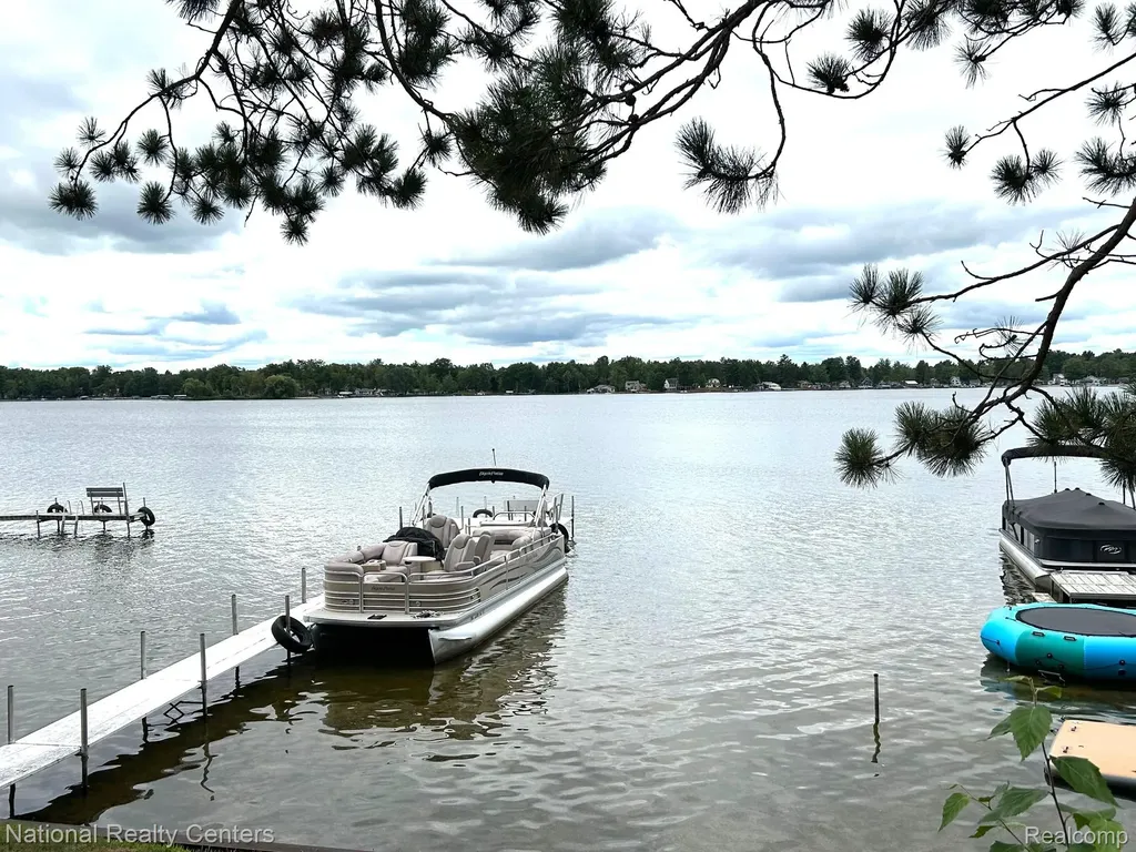 4951 Kokosing Road Plainfield Township MI 48739