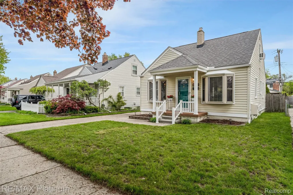 2194 Tyler Avenue Berkley City MI 48072