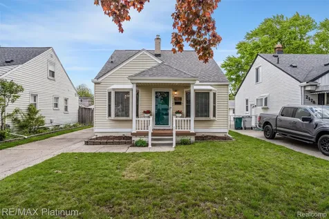 2194 Tyler Avenue Berkley City MI 48072
