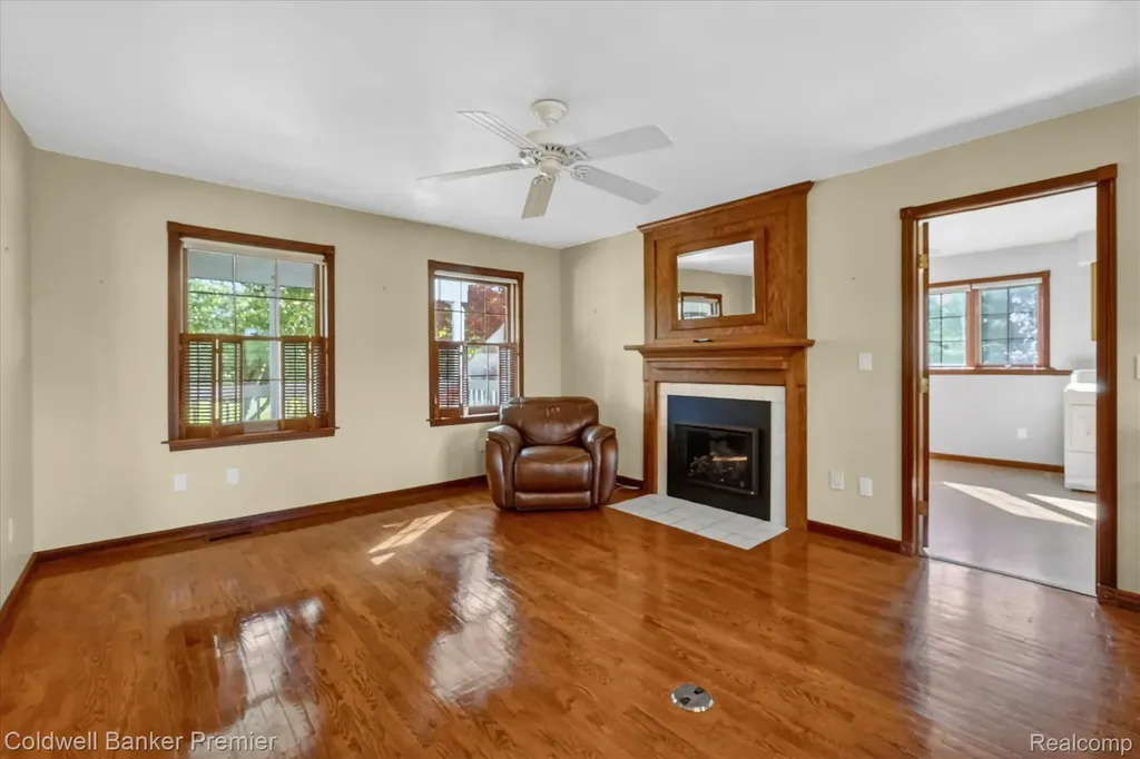 10301 Horseshoe Circle Independence Charter Township MI 48348