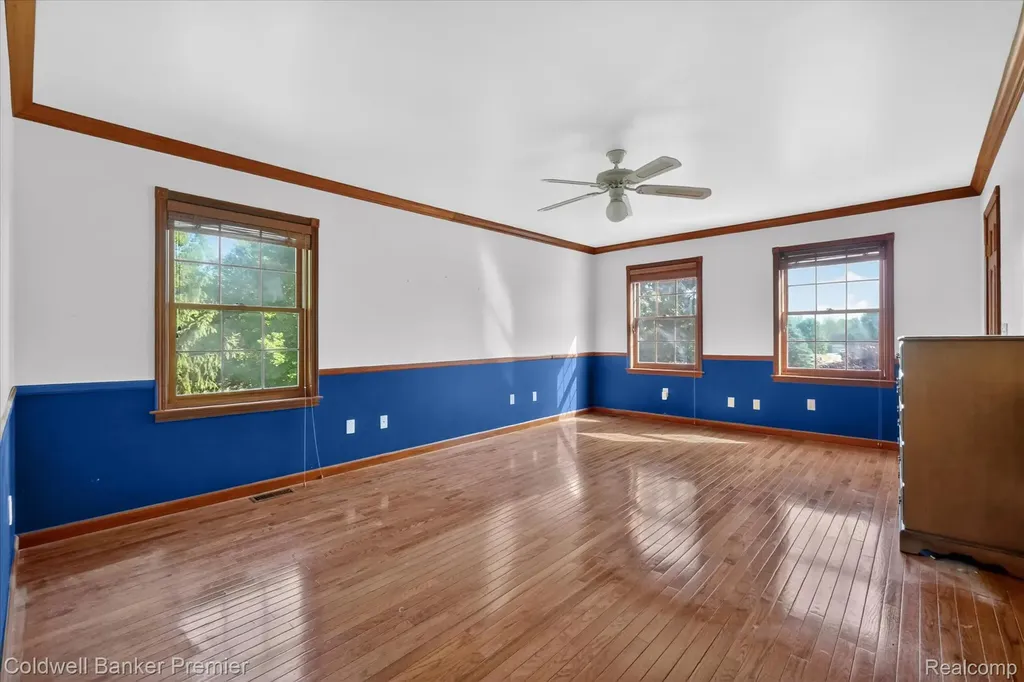 10301 Horseshoe Circle Independence Charter Township MI 48348