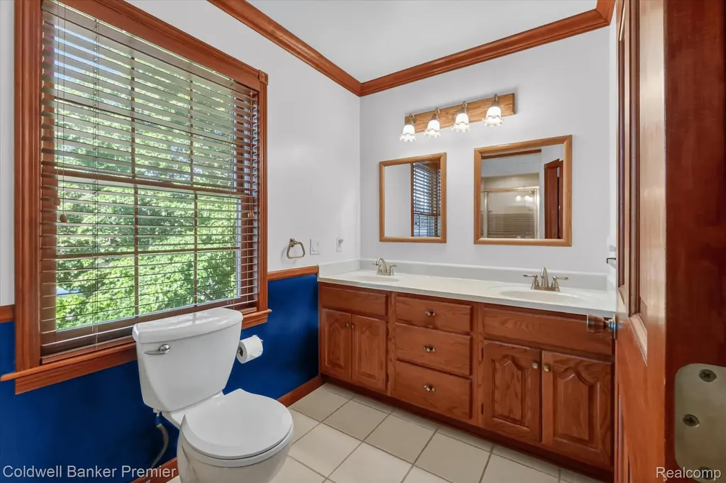 10301 Horseshoe Circle Independence Charter Township MI 48348
