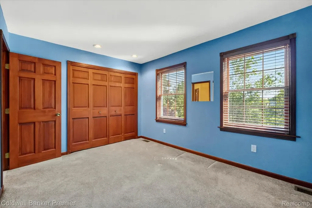 10301 Horseshoe Circle Independence Charter Township MI 48348