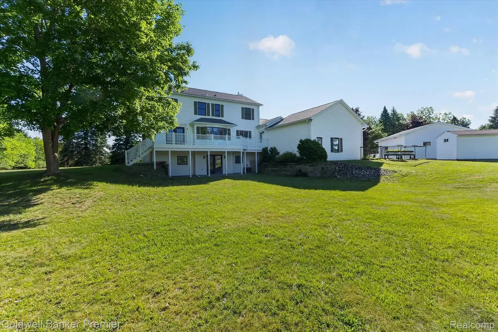 10301 Horseshoe Circle Independence Charter Township MI 48348