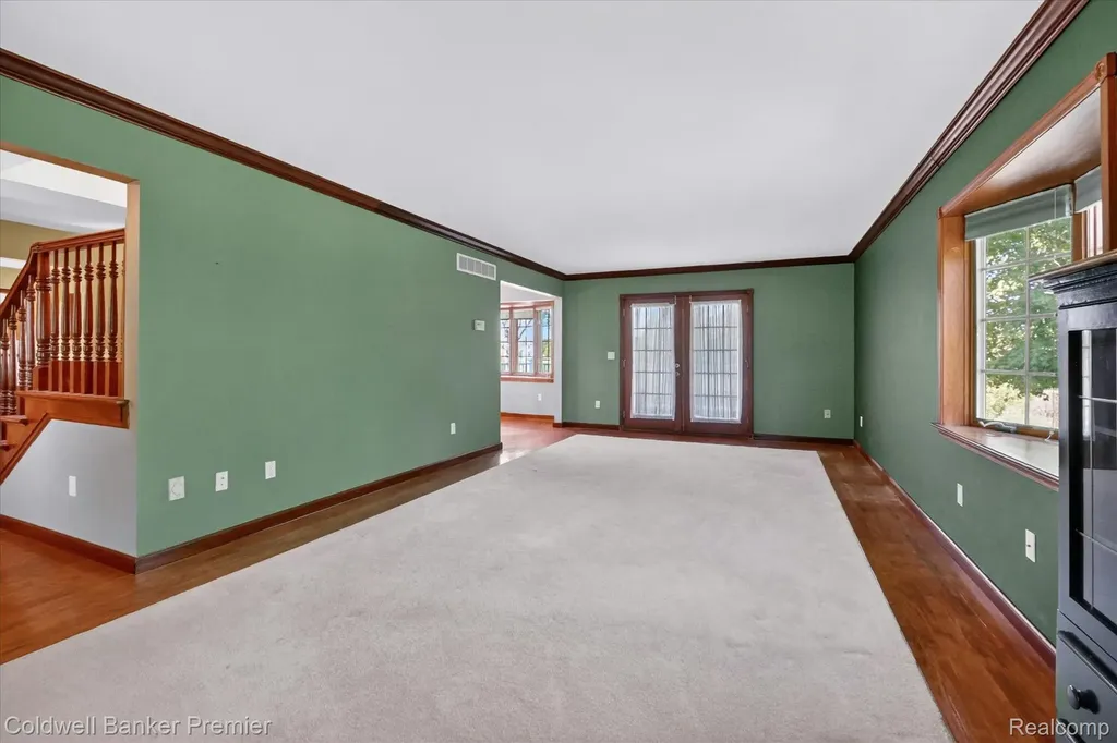 10301 Horseshoe Circle Independence Charter Township MI 48348