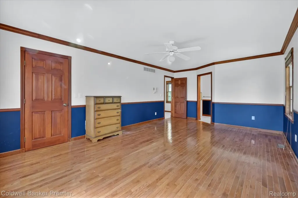 10301 Horseshoe Circle Independence Charter Township MI 48348