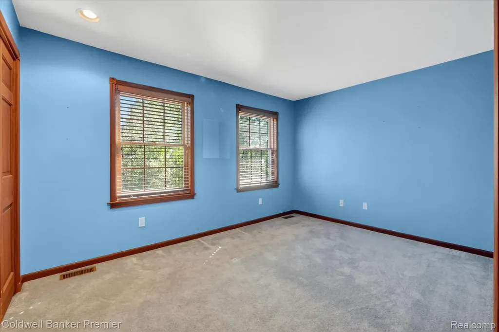 10301 Horseshoe Circle Independence Charter Township MI 48348