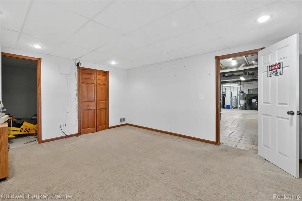 10301 Horseshoe Circle Independence Charter Township MI 48348