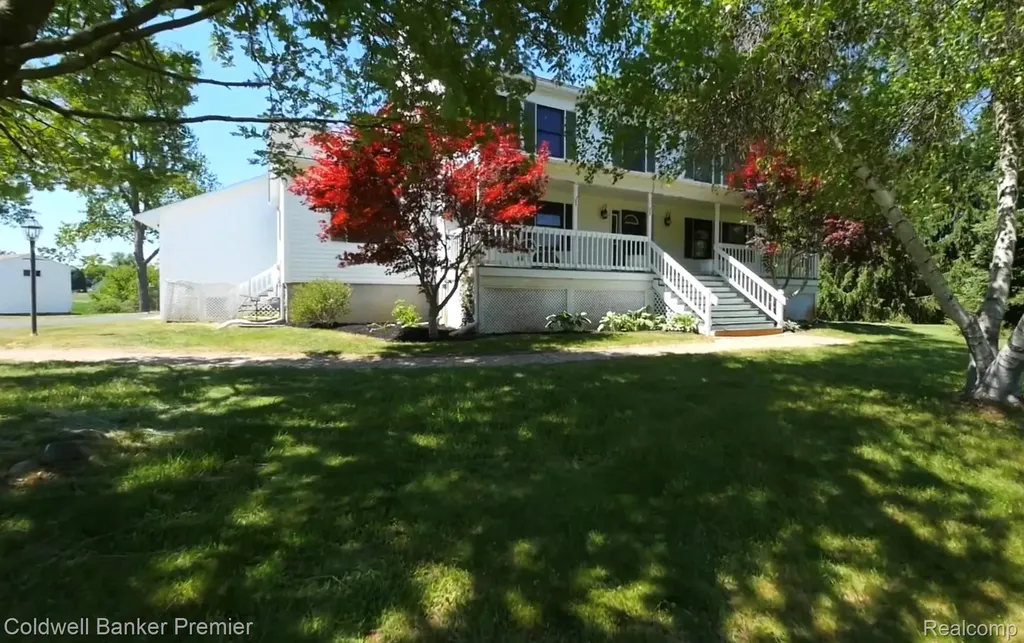 10301 Horseshoe Circle Independence Charter Township MI 48348